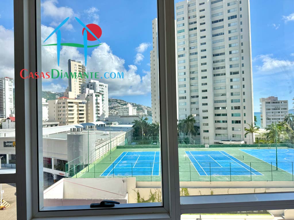 Acqualina Skylife Sur 402 - Recámara principal 5